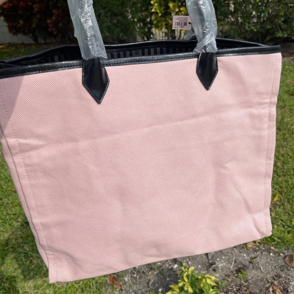 VICTORIA SECRET Gold Chain Leather Black Handle Tote In Pink/Gold - Picture 9 of 9